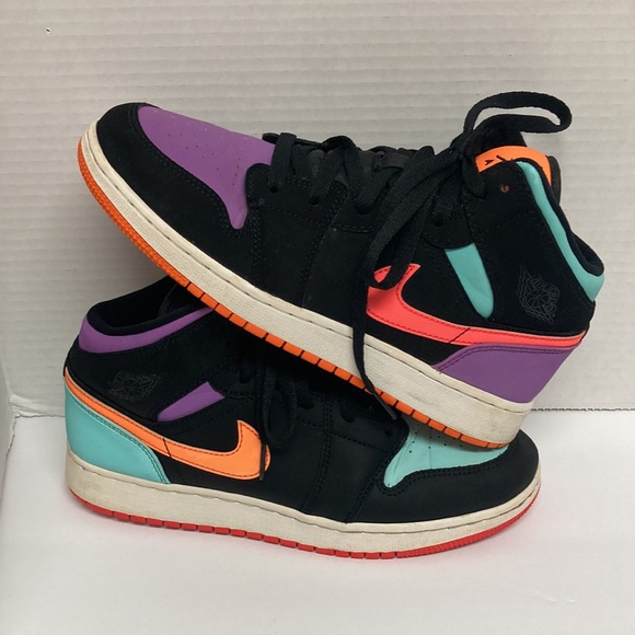 NIKE AIR JORDAN 1 MID GS CANDY NO: 554725-083 7 Y - Picture 6 of 12